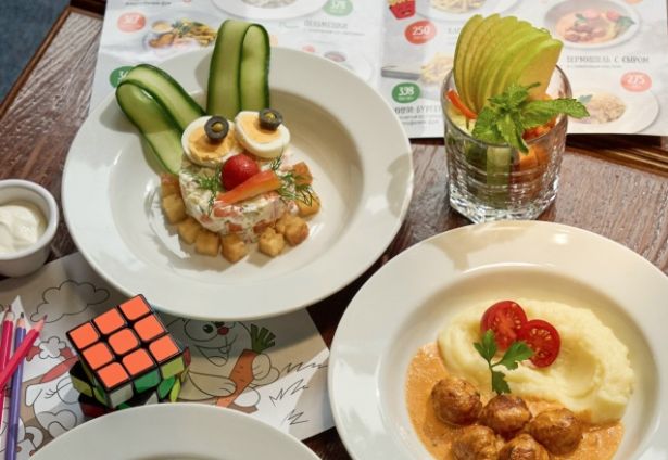 Праздничная еда на заказ для детского стола и домашних торжеств